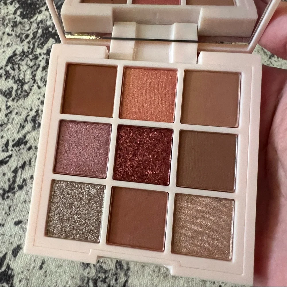 Ciate London TREND EDIT 9 Pan Eyeshadow Palette Metallics + Mattes July sale